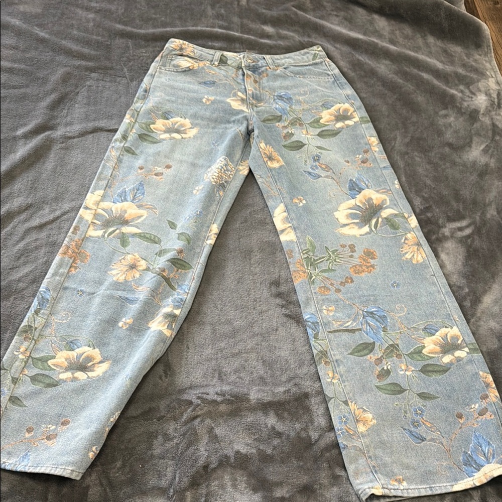 Forever 21 Blue Floral Women's Flare Jeans